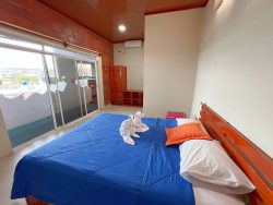 Habitacion Matrimonial del Hostal Cattleya Isla San Cristobal