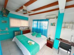 Habitacion doble o matrimonial con Vista al mar Hostal Sun Island