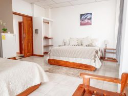 Habitacion triple en el Hotel Ayre Isla Santa Cruz